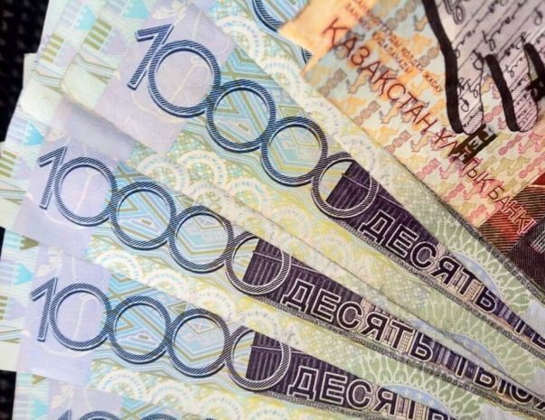 Чиновники из Минобразования РК наворовали на 200 млн тенге