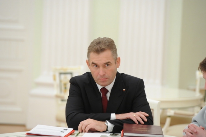 Астахов уйдет в отпуск с увольнением