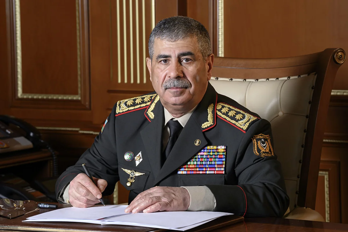 Azərbaycan və İtaliya müdafiə nazirləri Cənubi Qafqazda sabitliyin qorunmasını müzakirə ediblər