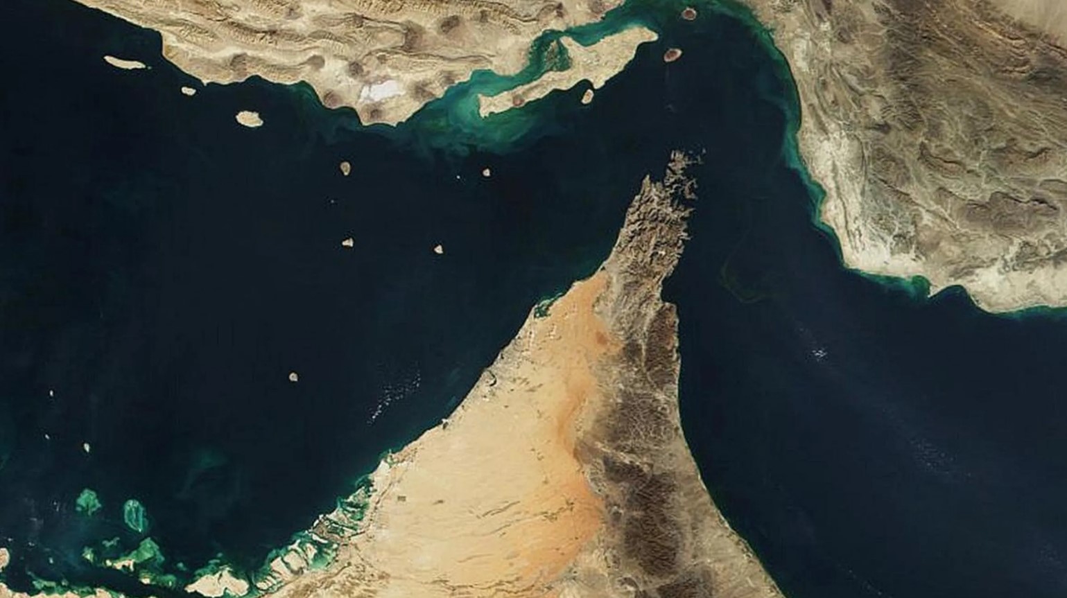 Таиландское судно вышло из Ормузского пролива