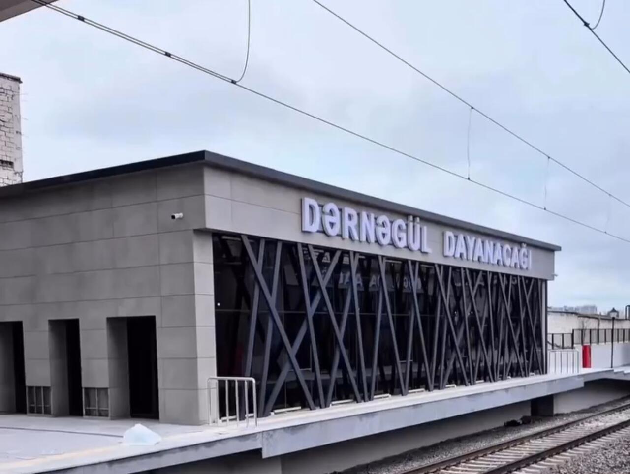 Новая ж/д остановка сократит путь до центра Баку до 10 минут