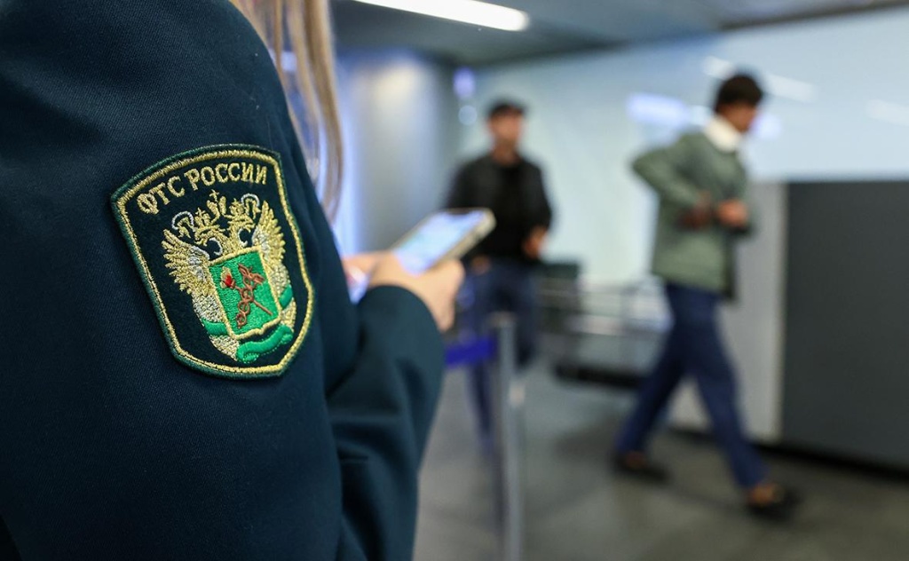 Штраф или арест на 15 суток. На границе России ужесточат проверку гаджетов при въезде и выезде граждан страны и иностранцев