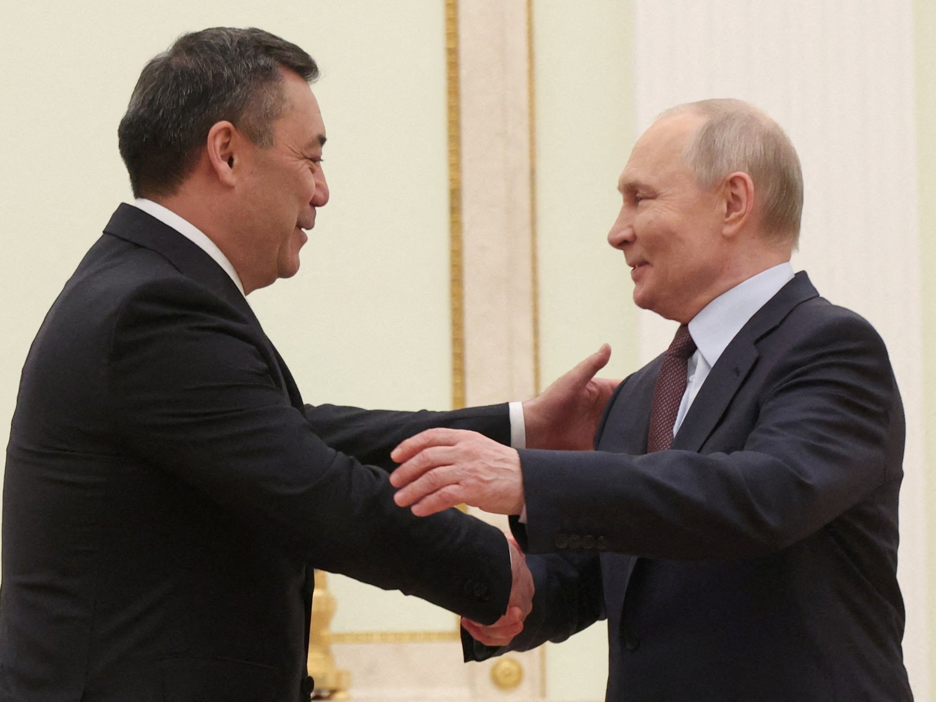 Қырғызстан Ресейге санкцияларды айналып өтуге көмектесті деп күдіктелген 50 компанияны жабады