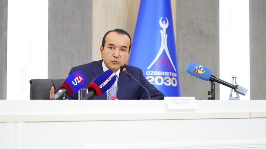 Администрация президента вместе с Озодбеком Назарбековвым выслушает идеи по реформированию культуры