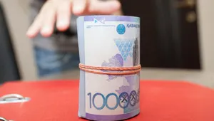Командира ДШБ и его зама подозревают в получении взятки в Алматинской области