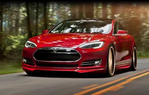 Financial Times: Хакерам удалось отключить электромобиль Tesla во время движения