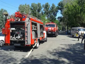 В Алматы горел рынок запчастей «Акжол»