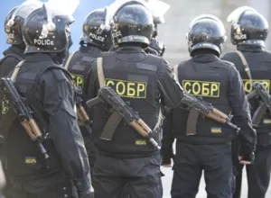 В Павлодаре для разрешения конфликта между кондуктором и пассажиром привлекли СОБР