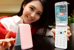 LG представила смартфон-раскладушку Ice Cream Smart