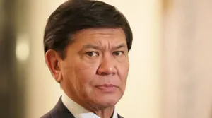 Ермухамет Ертысбаев возглавил Народную партию Казахстана