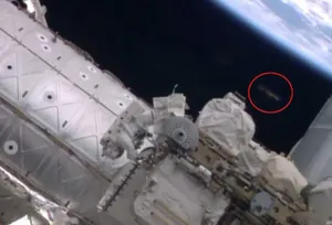NASA удалось снять видео со странным космическим объектом