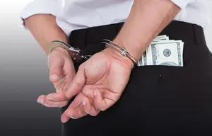 За взятку в 3 млн тенге арестован депутат маслихата ЮКО