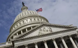 План стимулирования экономики на 1,9 триллиона долларов одобрили в США