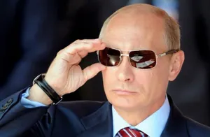 Путин уверяет, что не собирается «возрождать империю»