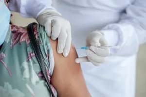 В ВОЗ сообщили о побочках после вакцинации от COVID-19 – фейк