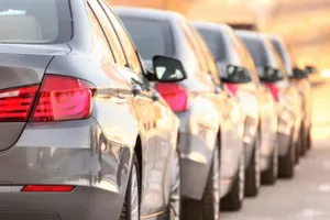 Казахстанцы купили на треть меньше автомобилей в январе