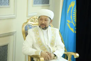 «Не платил зарплату»: почему ДУМК давит на кыргызские СМИ?