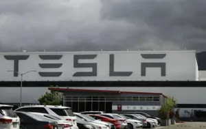 Пожар произошел на заводе Tesla