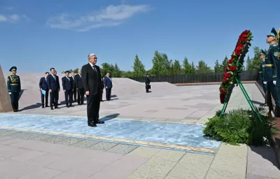 Токаев посетил музейно-мемориальный комплекс «АЛЖИР»