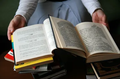 В Кыргызстане требуют взять под контроль типографии из-за роста религиозной литературы